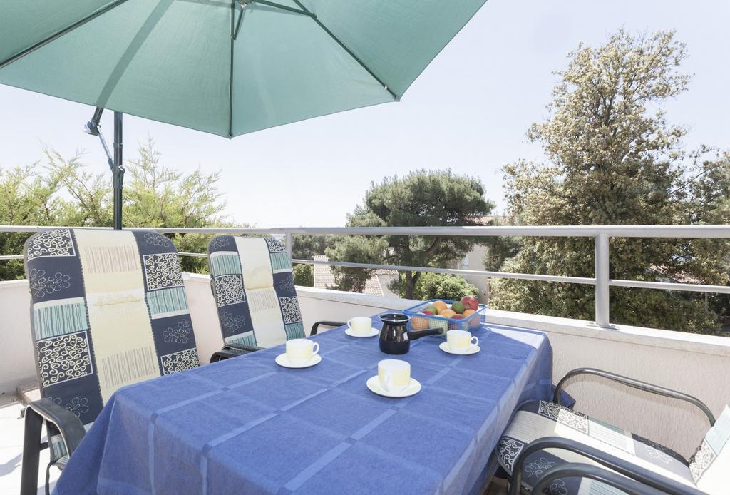 Apartments Kump Ровинь Экстерьер фото